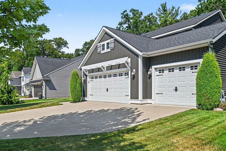 Property Photo: 16964 Arbor Way Drive MI 49448