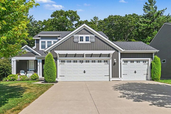 Property Photo:  16964 Arbor Way Drive  MI 49448 