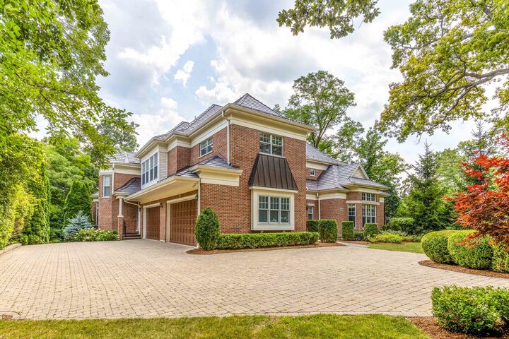 Property Photo: 64 Crescent Drive IL 60022