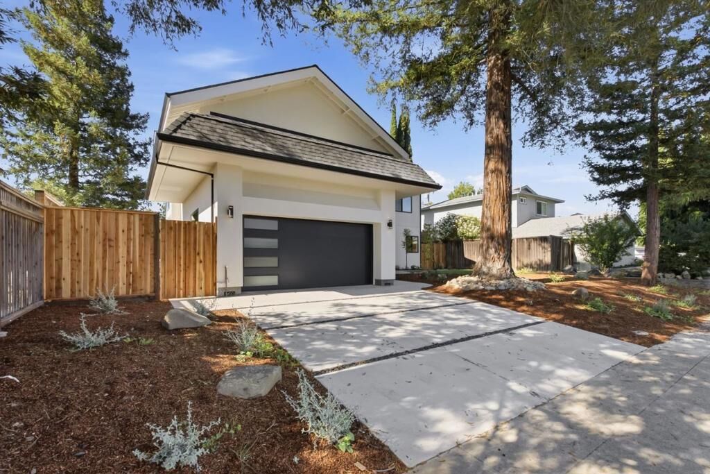 Property Photo:  2422 Adonis Way  CA 95124 