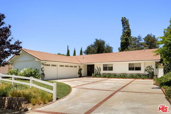 Property Photo:  3736 Eddingham Avenue  CA 91302 
