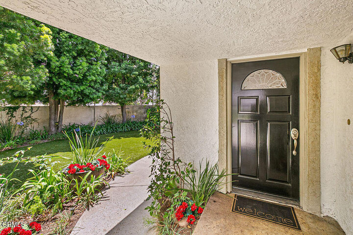 Property Photo: 5742 Tanner Ridge Avenue CA 91362