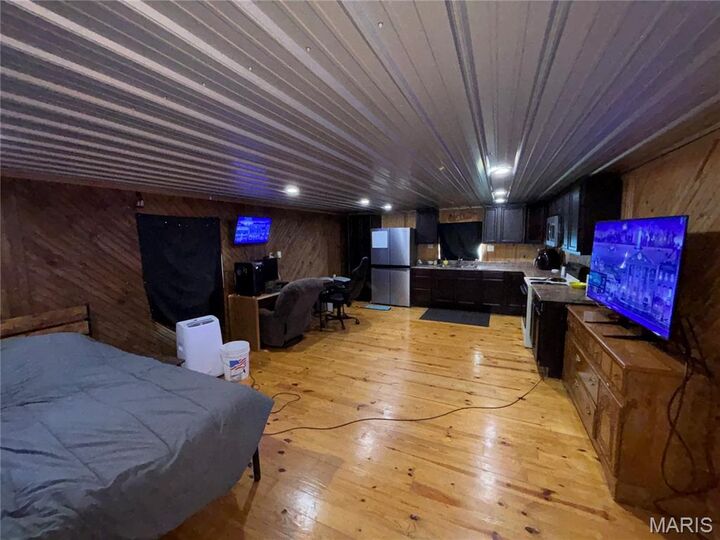 Property Photo: 10813 County Road 657 MO 63841