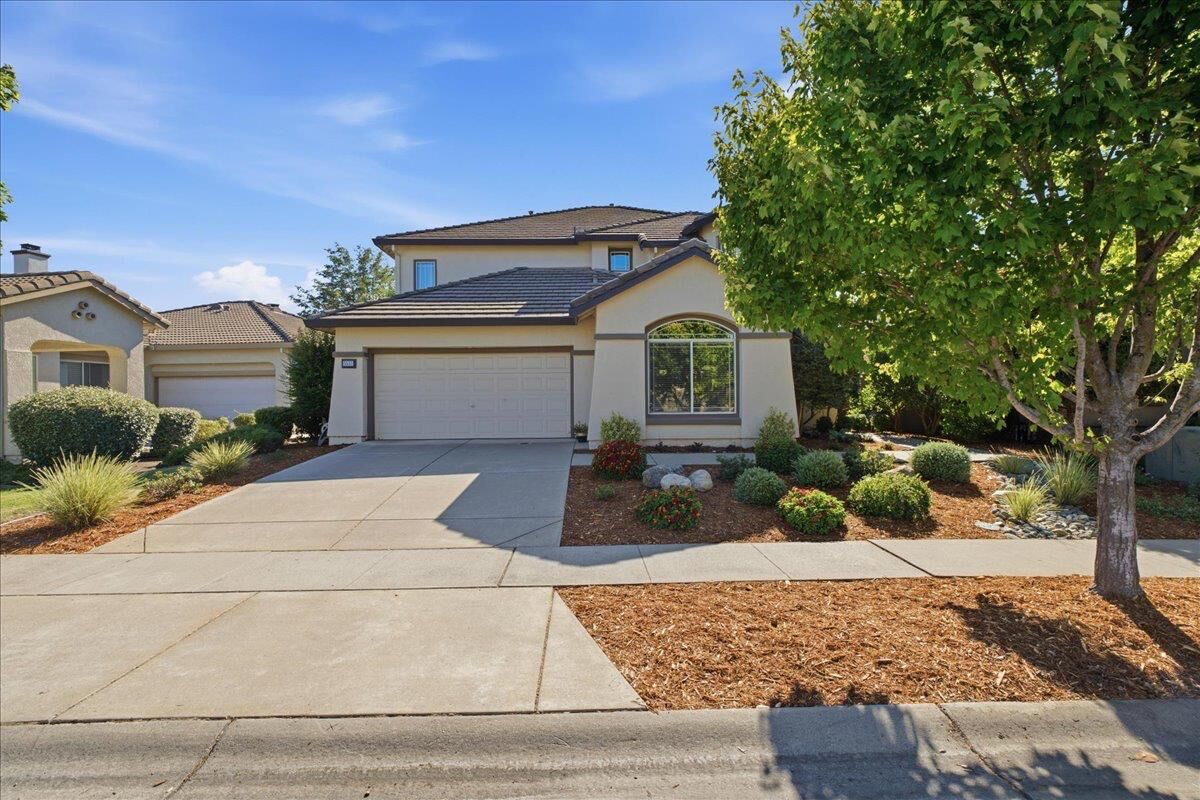 Property Photo:  5533 Dunlay Dr  CA 95835 
