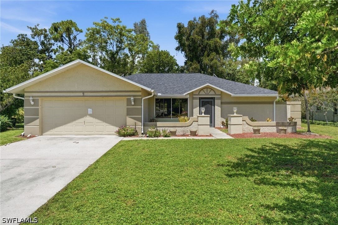 Property Photo: 19028 Pine Run Lane FL 33967