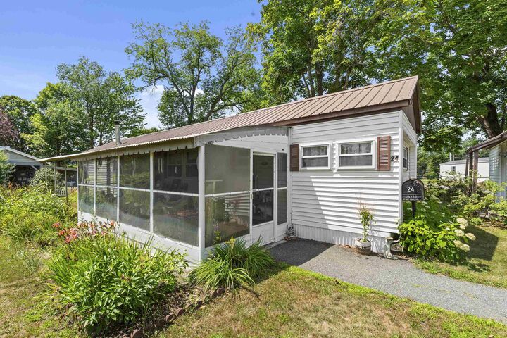 Property Photo:  24 Peabody Street  NH 03766 