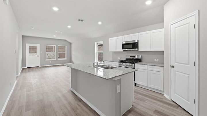 Property Photo: 5609 Corduroy Road TX 76249