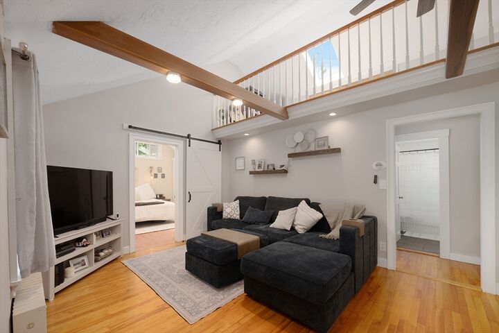 Property Photo:  35 Carter Rd  MA 01609 
