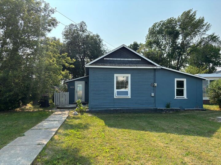 256 N 1 Street W — photo 1