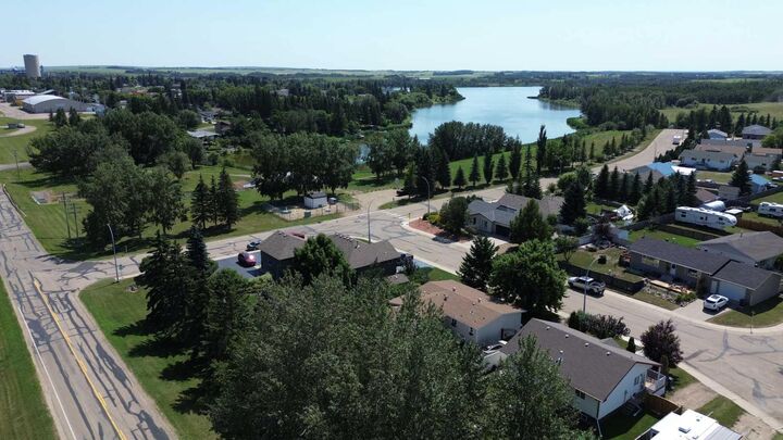 Property Photo: 5412 49 A Avenue AB T0C 0B0