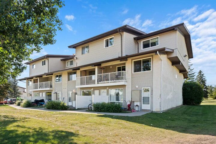 Property Photo:  200 Brookpark Drive SW 1213  AB T2W 3E5 