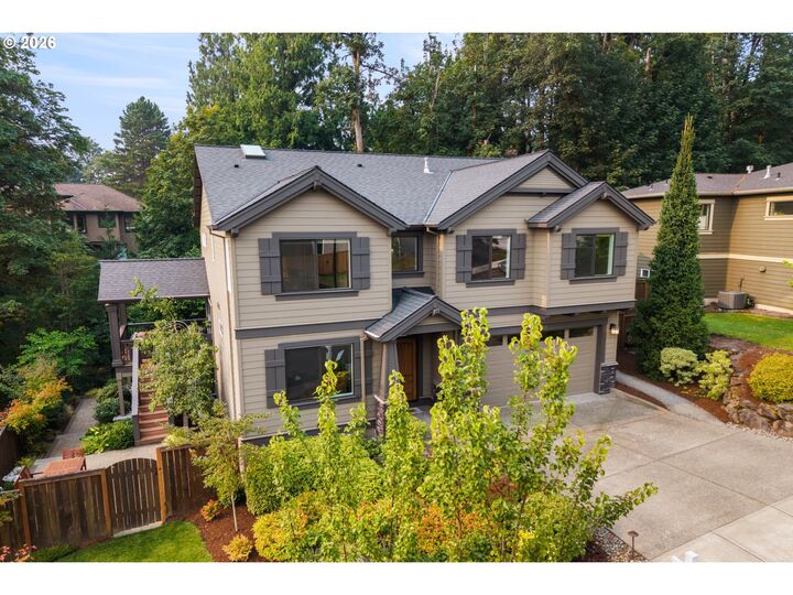 Property Photo:  8125 SE 145th Ct  OR 97236 