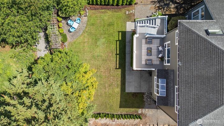 Property Photo: 2605 231st Avenue SE WA 98075