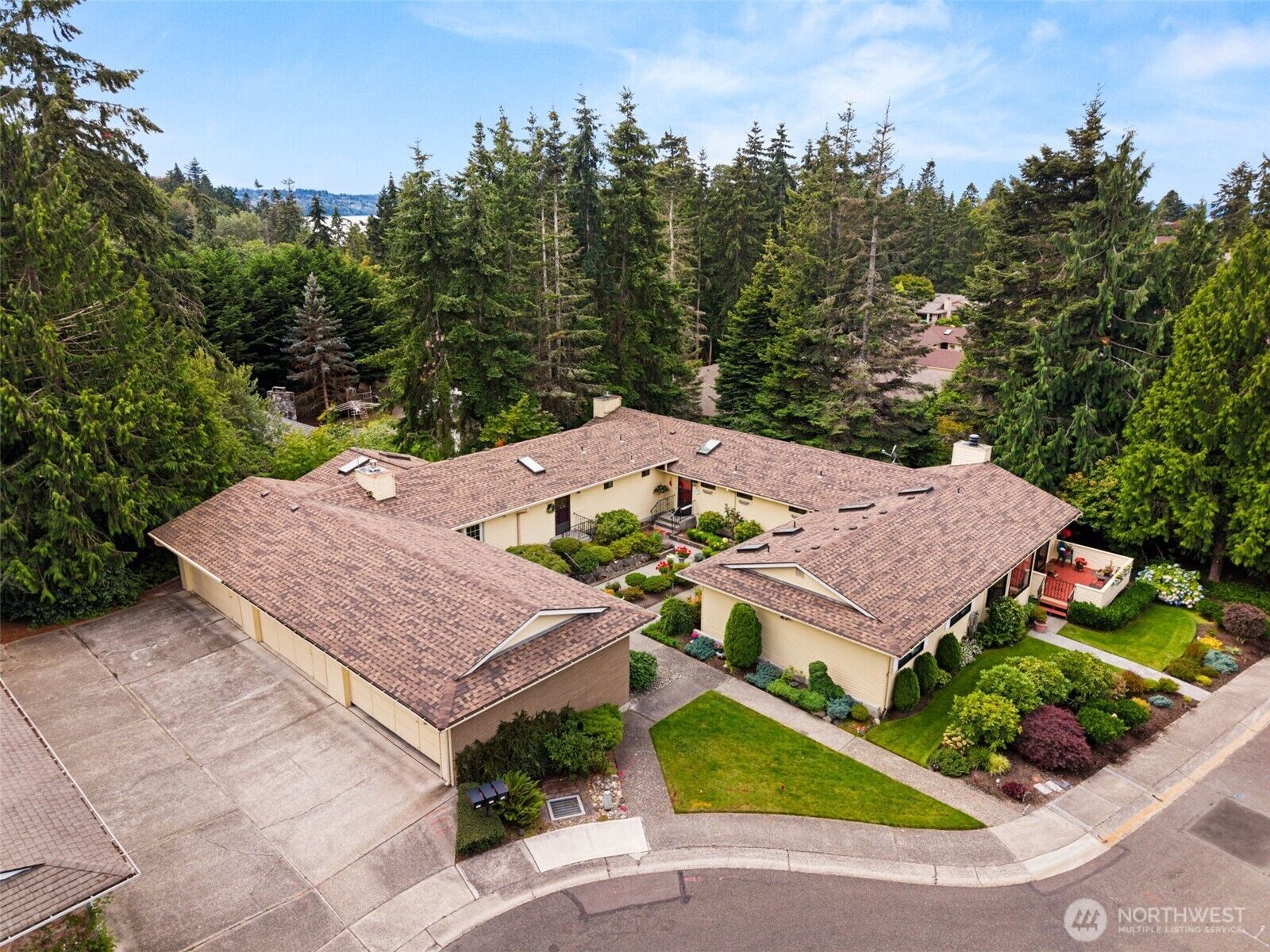 Property Photo:  1111 S 249th Place  WA 98198 