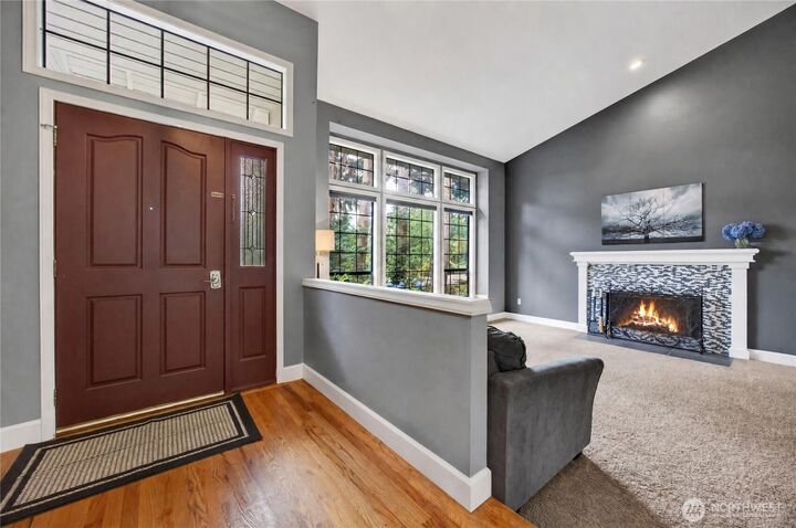 Property Photo:  706 S Davies Road  WA 98258 