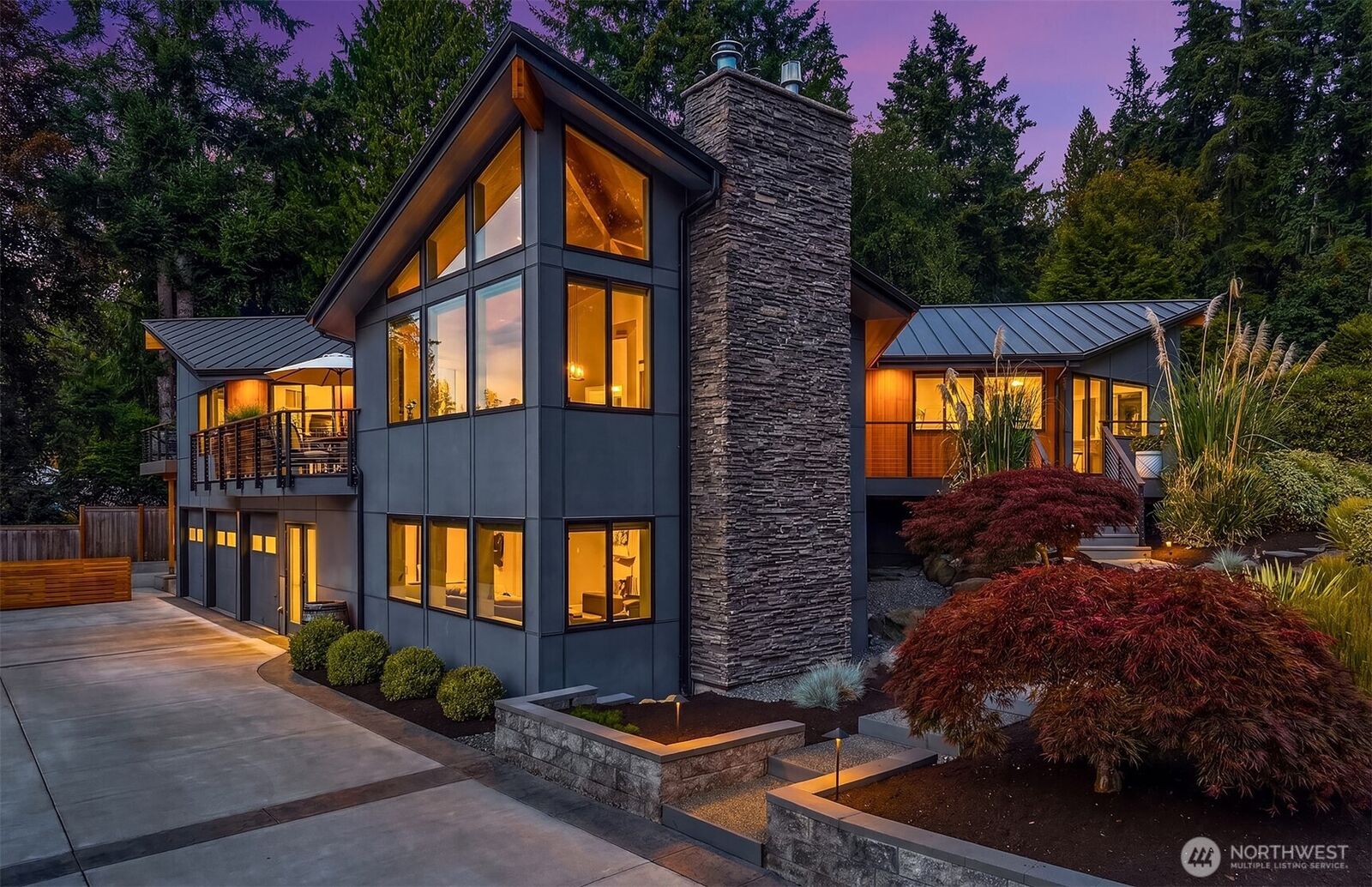 Property Photo: 7017 165th Place SW WA 98026