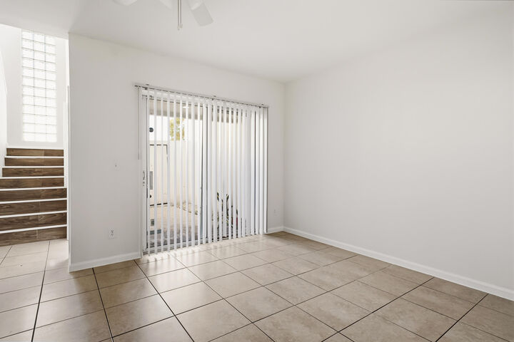 Property Photo: 5070 Elmhurst Road F FL 33417