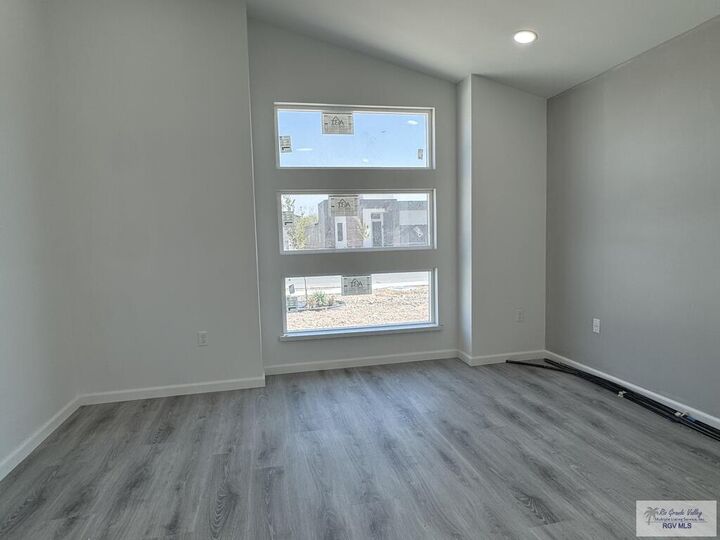 Property Photo:  313 Liberty Cir  TX 78586 