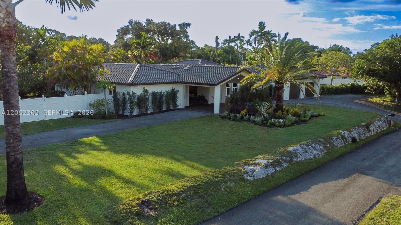 Property Photo: 9980 SW 83rd Ave FL 33156