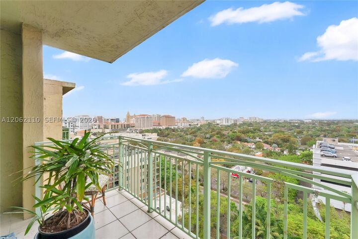 Property Photo: 3500 Coral Way Ph-10 FL 33145