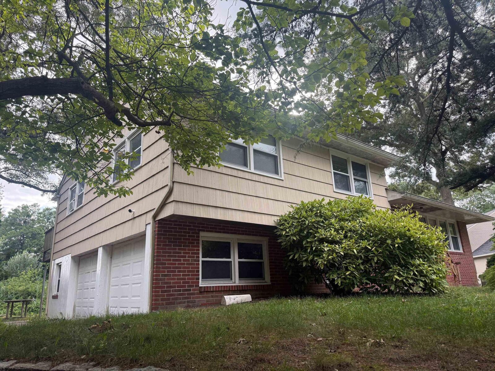 Property Photo: 230 E Rosedale Ave NJ 08225