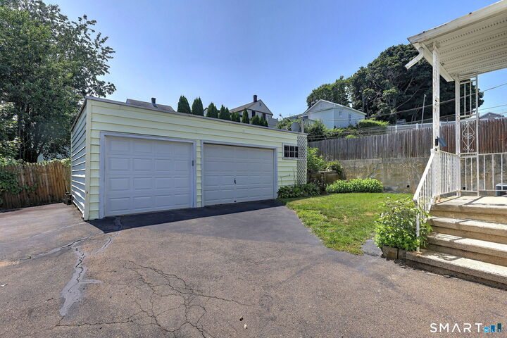 Property Photo: 76 Arlington Street CT 06516