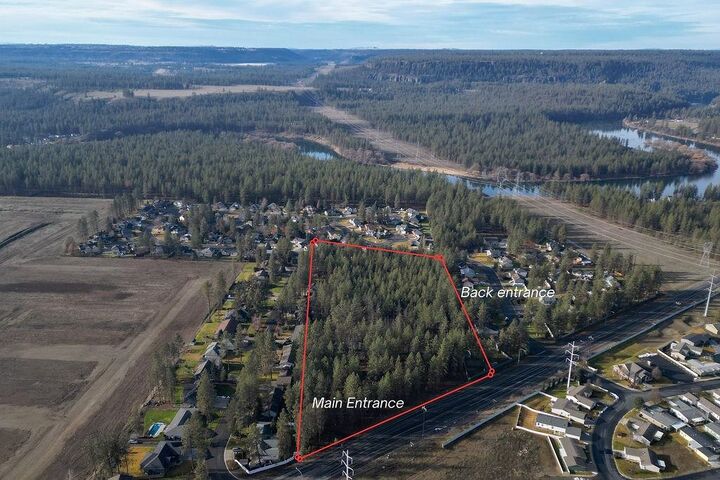 Property Photo: 10203 N Nine Mile Rd WA 99026
