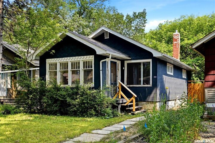 1555 Retallack Street — photo 1