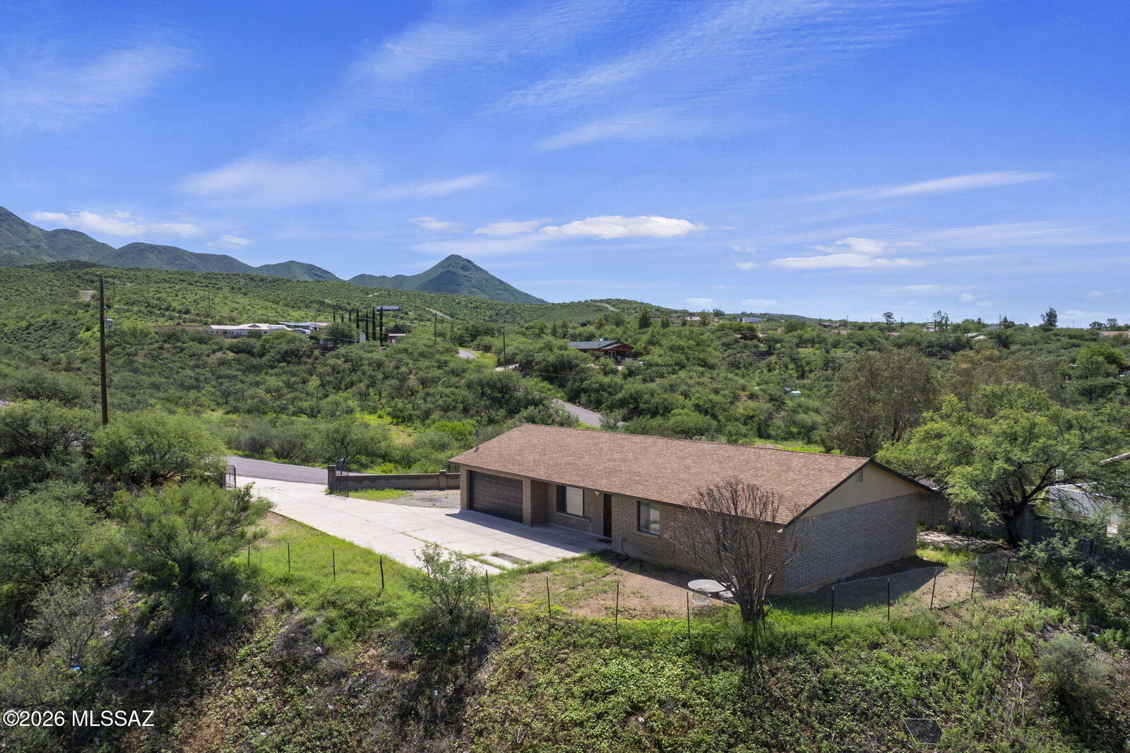 Property Photo:  301 Circulo Silva  AZ 85648 