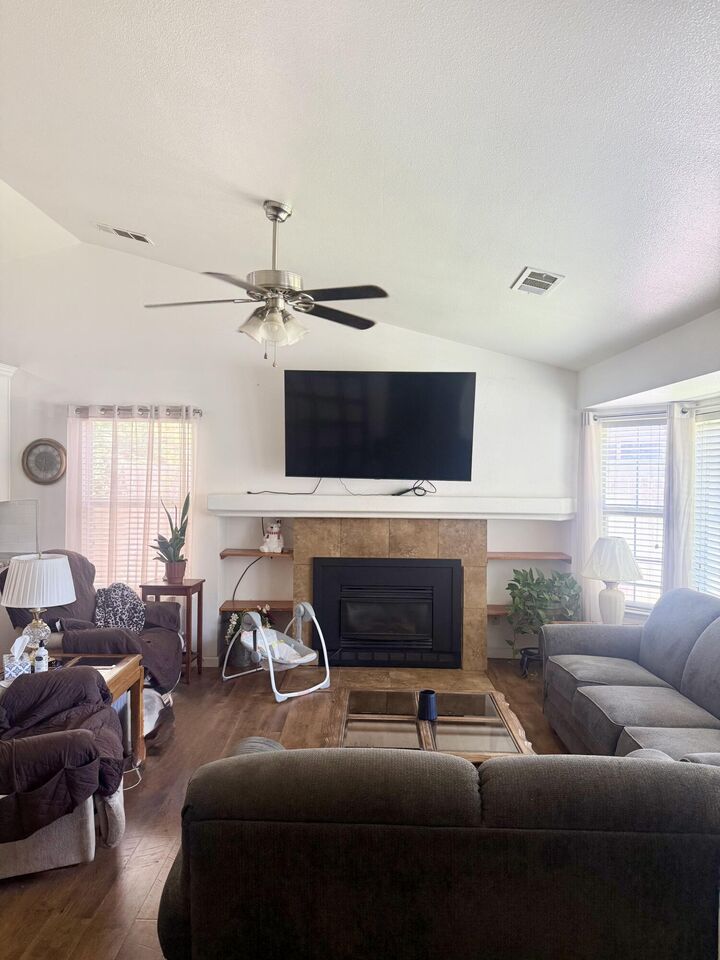 Property Photo:  1535 Hartley Avenue  CA 93223 