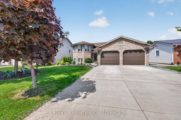 Photo de la propriété:  349 Scott Avenue  ON L2A 5E5 