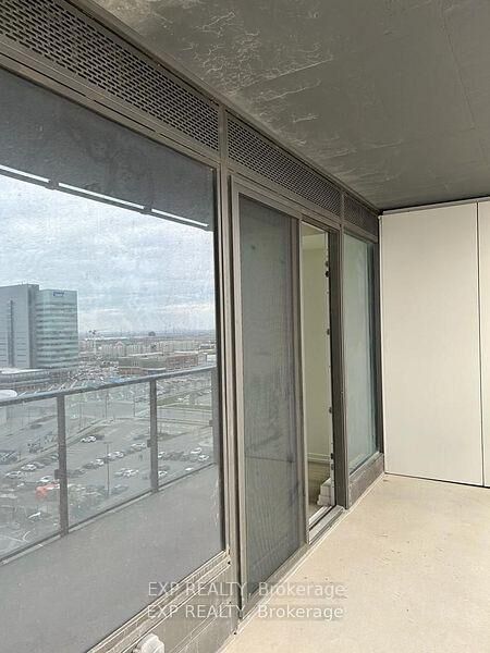 Property Photo:  7890 Jane Street 1105  ON L4K 2M7 