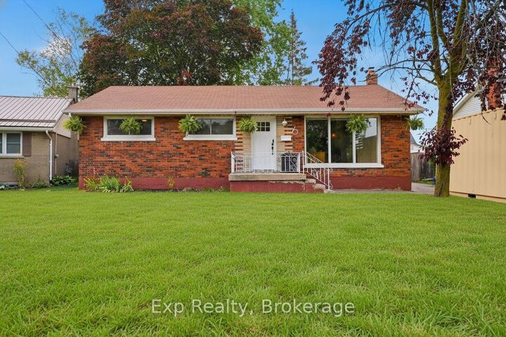 Property Photo: 6 Coleman Drive ON K8V 3A5