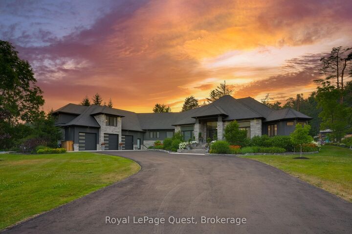 8 Midves Court — photo 1