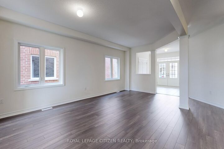 Property Photo: 123 Cliff Thompson Crescent ON L0E 1R0