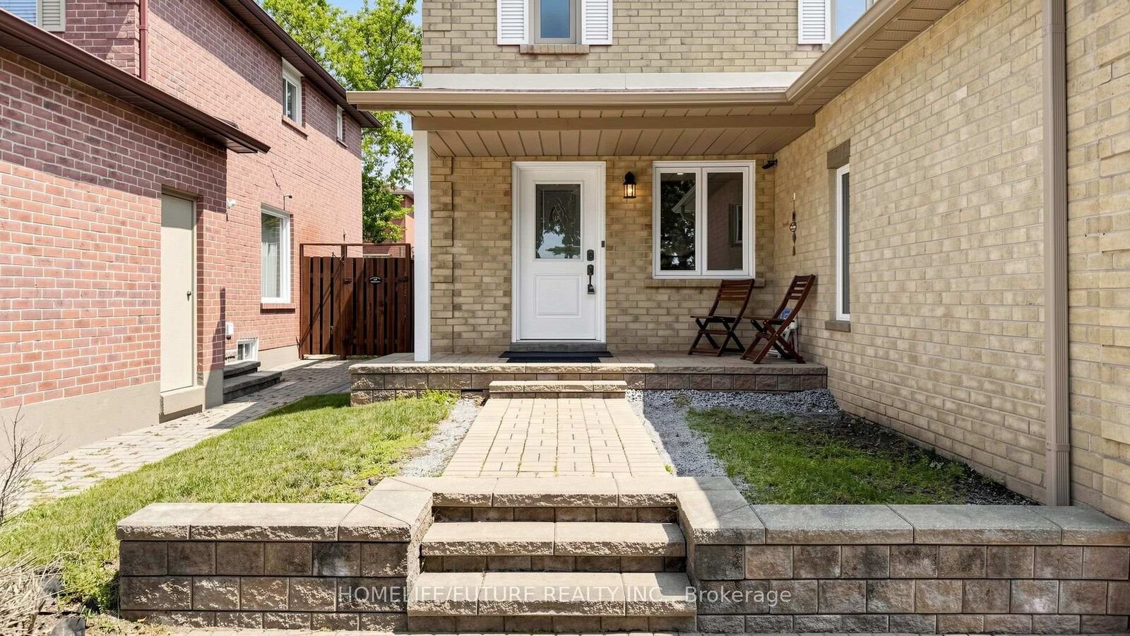 Property Photo: 168 Large Crescent ON L1T 2S4