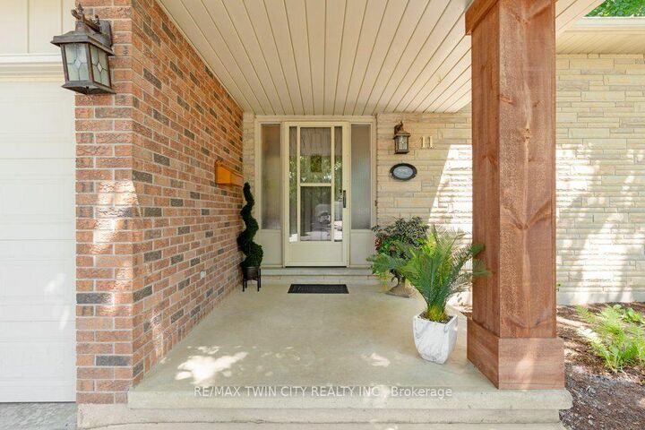 Property Photo: 11 Grey Owl Drive ON N3B 1S4