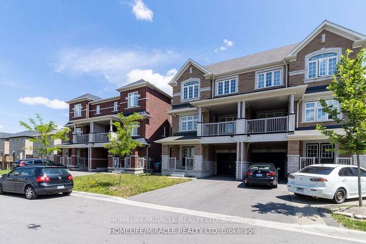 Property Photo: 27 Lowes Hill Circle ON L7C 4H5