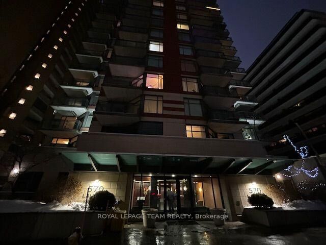 Property Photo: 570 Laurier Avenue W 1801 ON K1R 1C8