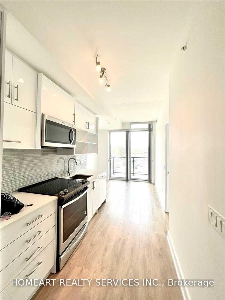 Property Photo:  128 Fairview Mall Drive 310  ON M2J 0E8 