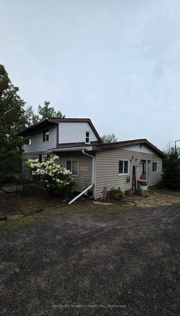 Property Photo: 2632 Dummer Asphodel Road ON K0L 3A0