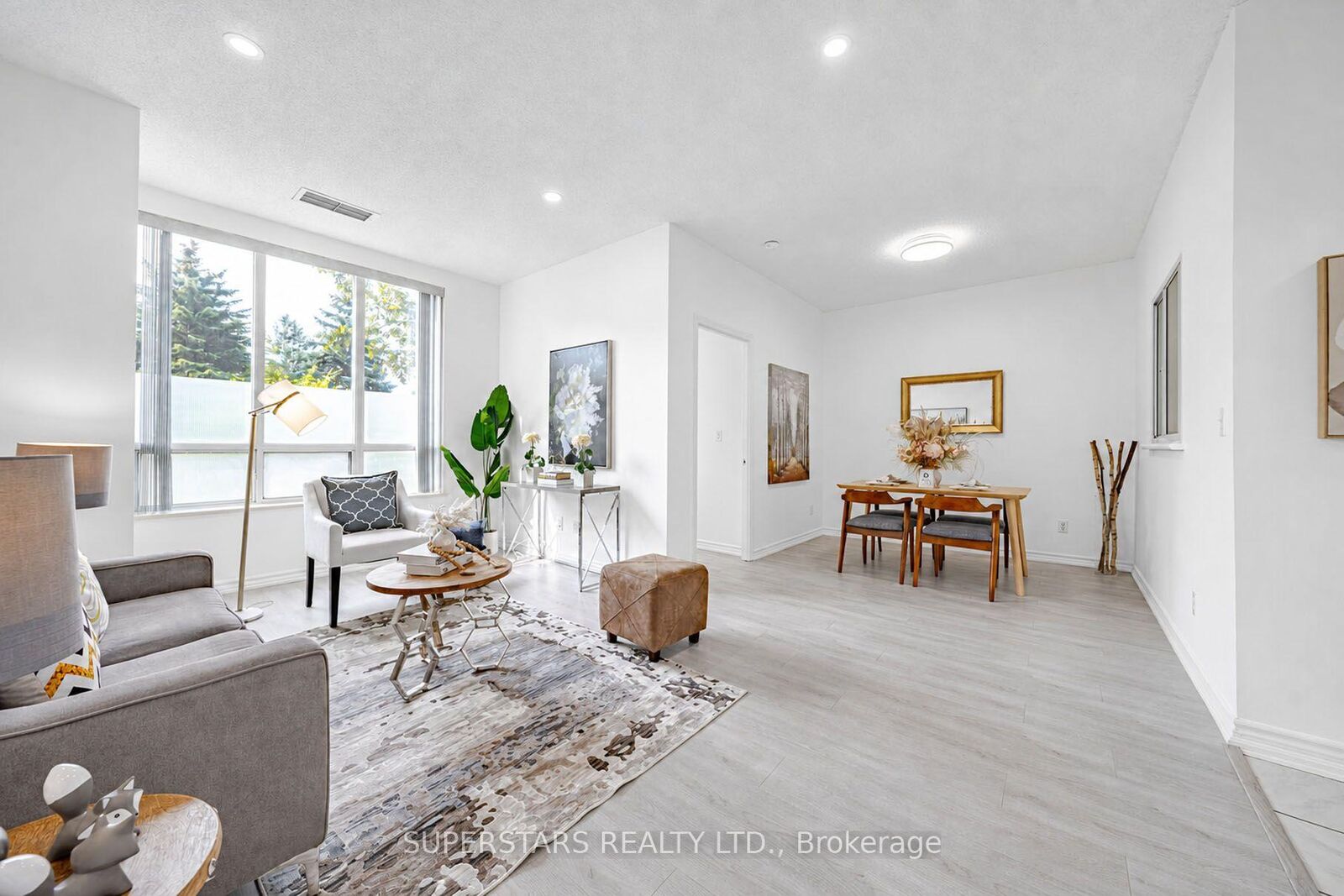Property Photo:  5039 Finch Avenue E 109  ON M1S 5L6 