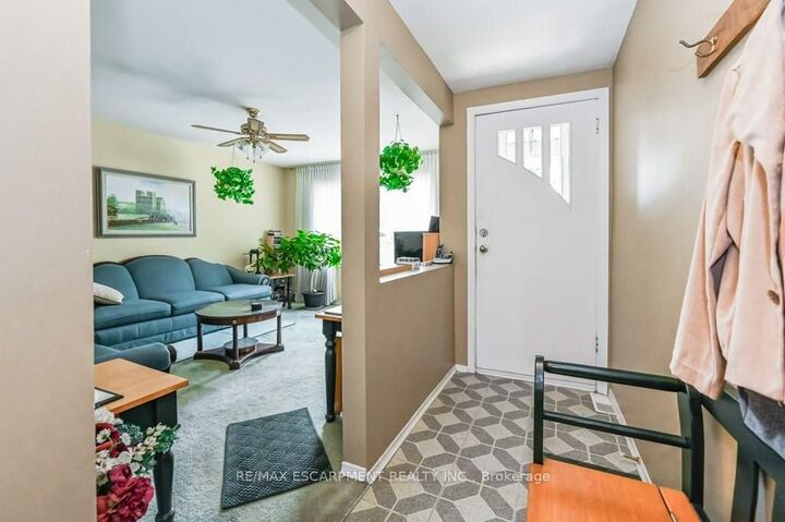 Property Photo: 641 Limeridge Road E ON L8W 1A2