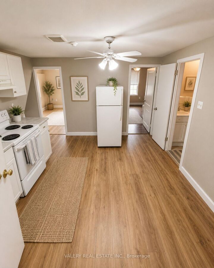 Property Photo:  220 Gordon Street 35  ON N1G 1X3 