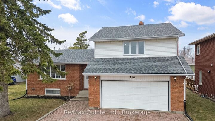 Property Photo:  310 Bridge Street W  ON K8N 4Z2 