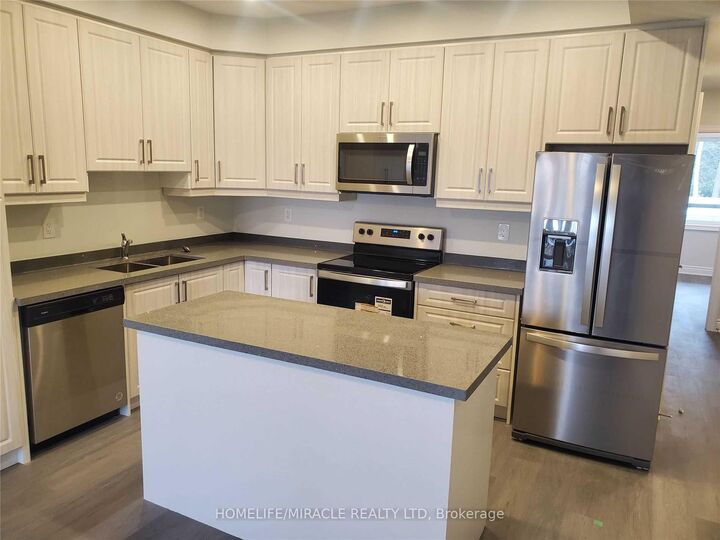 Property Photo: 721 Franklin Boulevard 103 ON N1R 0E4