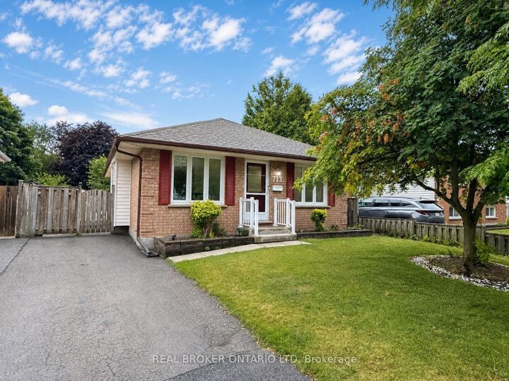 Property Photo:  713 Railton Avenue  ON N5V 4E2 