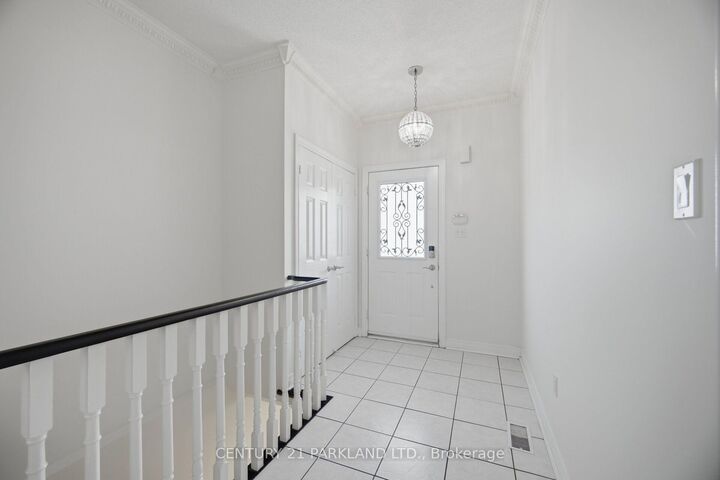 Property Photo: 148 Solway Avenue ON L6A 2X2
