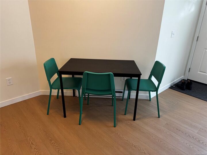 Property Photo: 840 Braidwood Rd #2 BC V9N 3R9