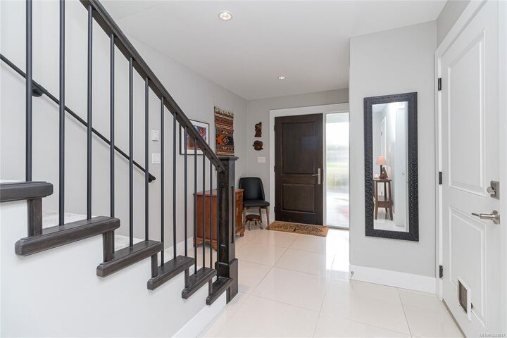 Property Photo: 924 Snowdrop Ave BC V8Z 2N4